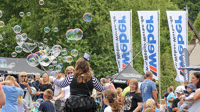 Weber-Werke feiert 75 Jahre Jubiläum in Nesselröden - Weber-Werke feiert 75 Jahre Jubiläum in Nesselröden