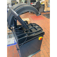 VORFÜHRGERÄT PKW Radwuchtmaschine Weber Expert Serie Präzision-XL 3D